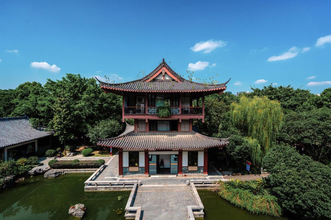 Guilin Yi Characteristic Hotel Coltd Ngoại thất bức ảnh