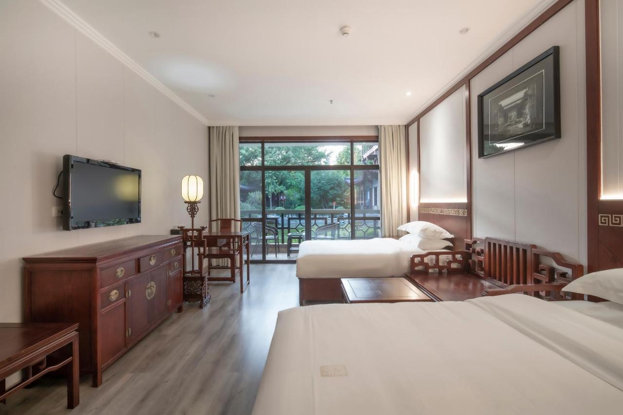 Guilin Yi Characteristic Hotel Coltd Ngoại thất bức ảnh