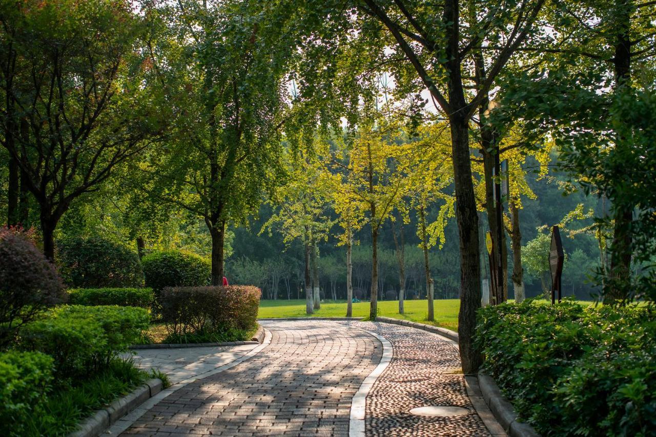 Guilin Yi Characteristic Hotel Coltd Ngoại thất bức ảnh
