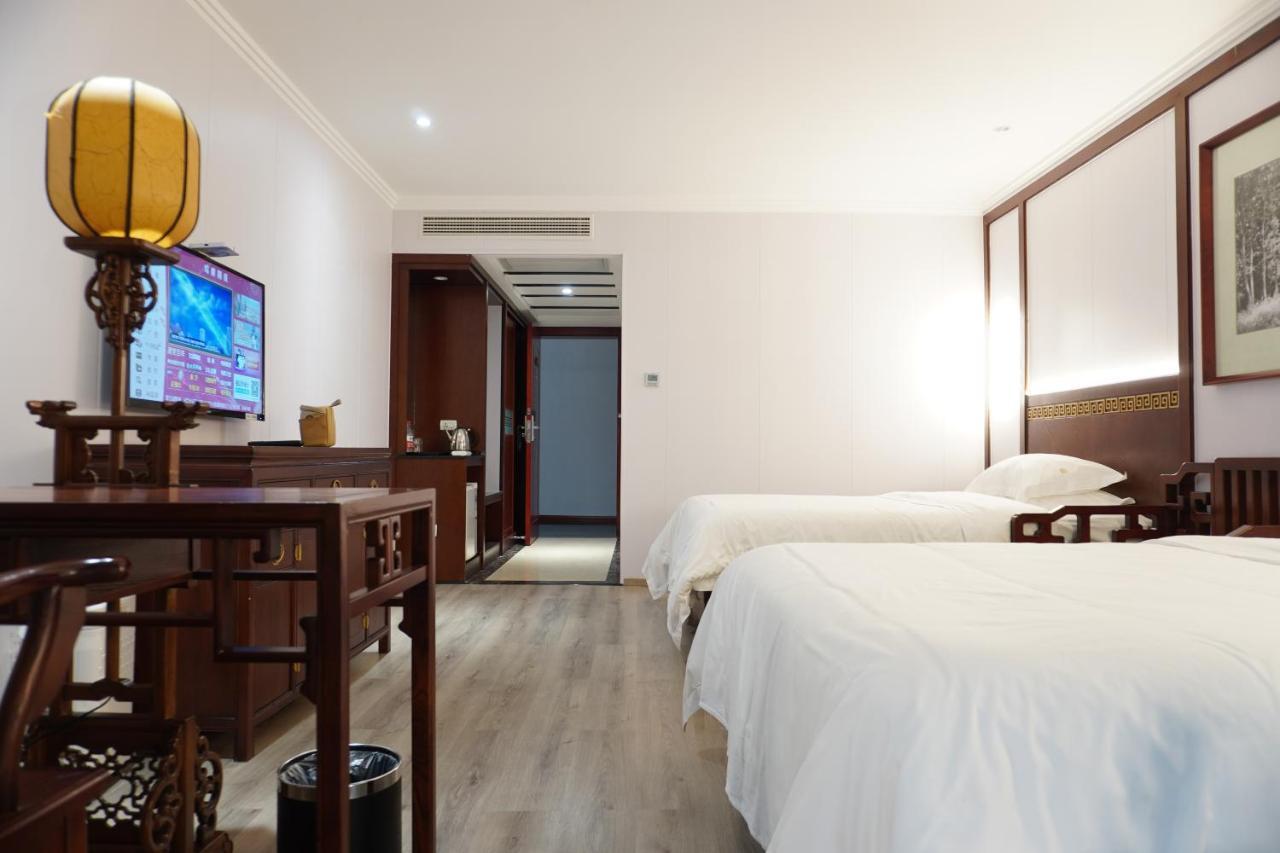 Guilin Yi Characteristic Hotel Coltd Ngoại thất bức ảnh