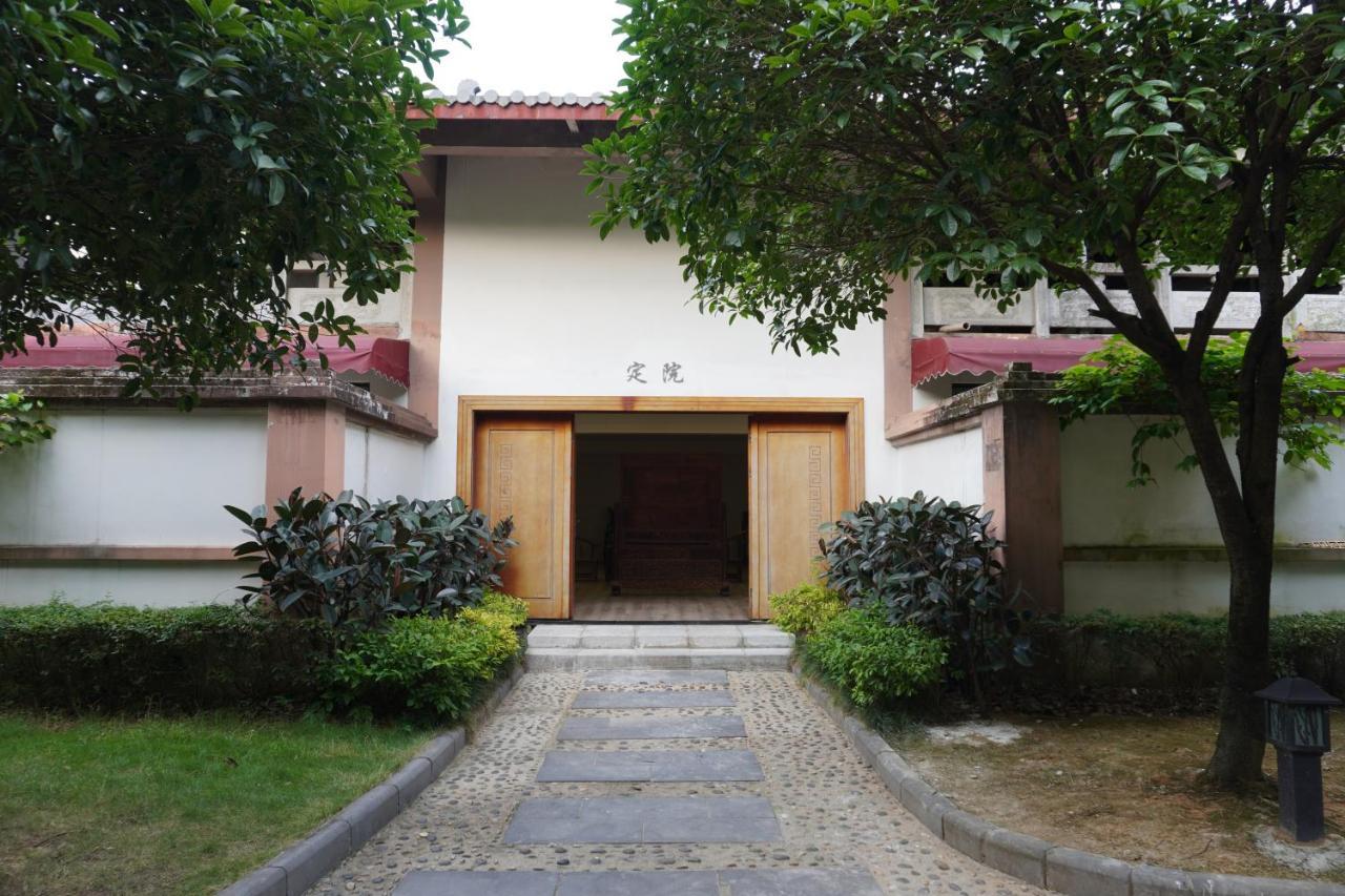 Guilin Yi Characteristic Hotel Coltd Ngoại thất bức ảnh