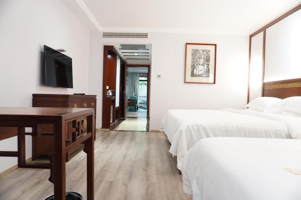 Guilin Yi Characteristic Hotel Coltd Ngoại thất bức ảnh