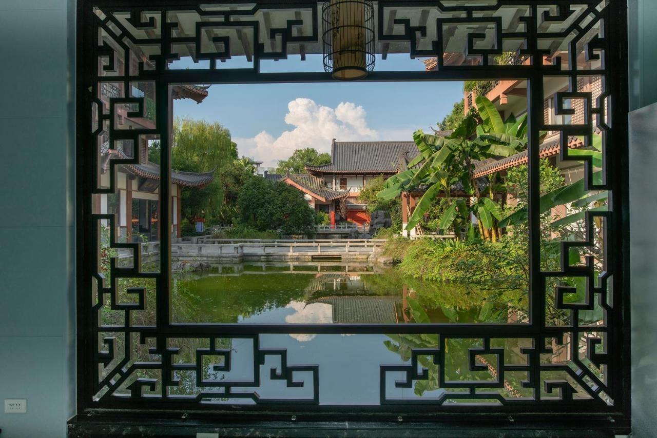 Guilin Yi Characteristic Hotel Coltd Ngoại thất bức ảnh