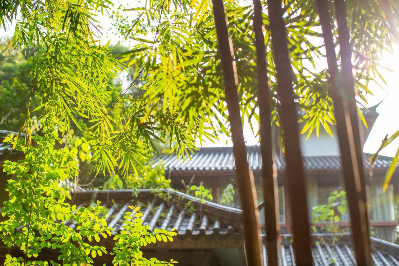 Guilin Yi Characteristic Hotel Coltd Ngoại thất bức ảnh
