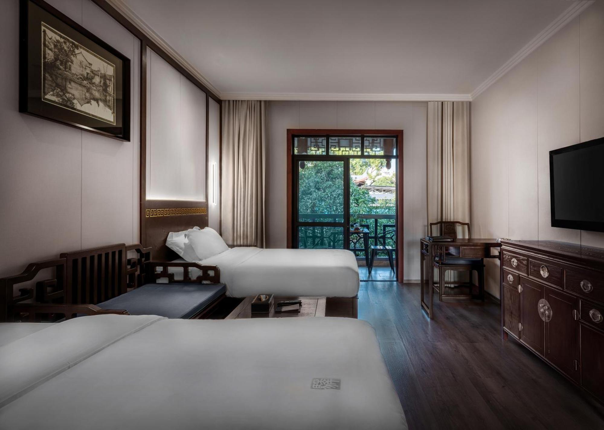 Guilin Yi Characteristic Hotel Coltd Ngoại thất bức ảnh